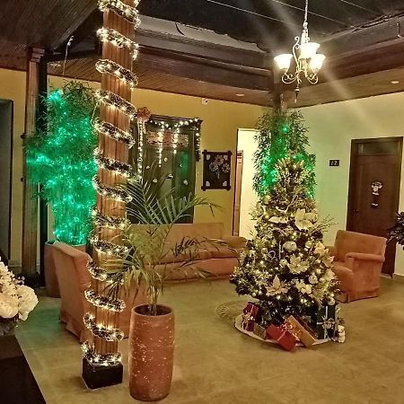 Hotel Plaza Mayor ドゥイタマ エクステリア 写真